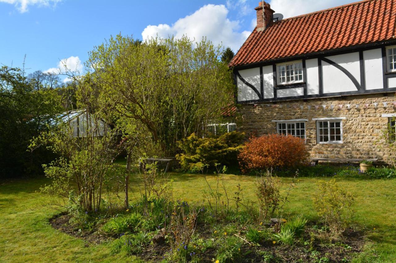 Bohemianbreezebreaks Bed & Breakfast Thornton Dale Exterior foto